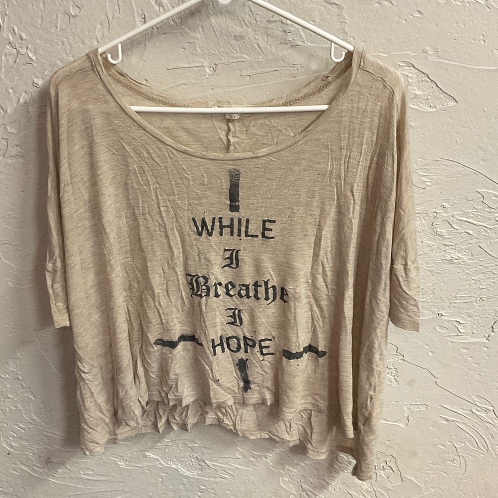 Relaxed Beige Graphic Women’s Top - I While I Breathe I Hope